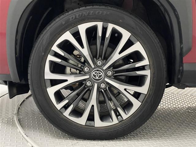 ヤリスクロス ハイブリッドＺ　ドライブレコーダ　インテリジェントキー　アルミホイル　ＬＥＤライト　リアカメラ　クルーズコントロール　整備記録簿　横滑り防止システム　ナビＴＶ　メモリーナビゲーション　電動シ－ト　パワステ　キーフリー（5枚目）