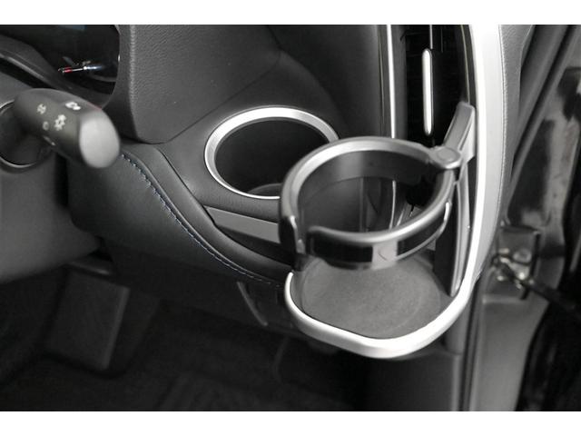 ヴォクシー Ｓ－Ｚ　ＡＡＣ　バックビューモニター　サイドエアバック　横滑り防止　パワーウィンドウ　Ｗエアコン　メディアプレイヤー接続　ナビ＆ＴＶ　アルミホイール　メモリナビ　ＥＴＣ車載器　ＬＥＤライト　キーレス　記録簿（32枚目）