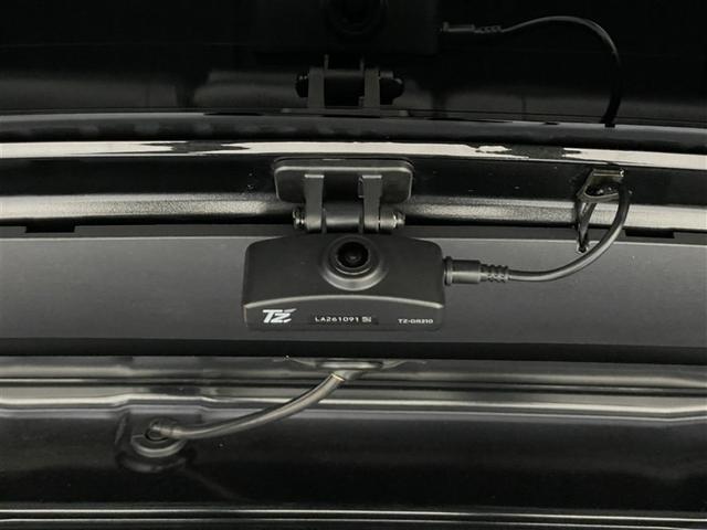 ヤリスクロス ハイブリッドＺ　スマートキ　衝突軽減ブレーキ　リヤカメラ　点検記録簿　ＬＥＤヘッドライ　ＥＳＣ　クルーズＣ　パワーステアリング　アルミホイール　ＥＴＣ車載器　運転席パワーシート　イモビ　キーフリー　フルオートエアコン（4枚目）