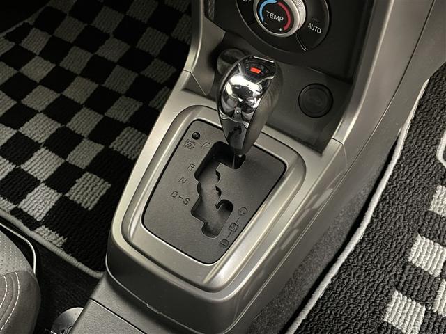 コペン ローブ　Ｓ　ダブルエアバック　ナビＴＶ　パワーウィンド　キーレス　ＡＡＣ　記録簿　ＡＷ　ＤＶＤ再生　エアバック　地デジＴＶ　Ｉ－ＳＴＯＰ　ミュージックプレイヤー接続可　ＬＥＤ　ＡＢＳ　スマ－トキー　パワーステ（3枚目）