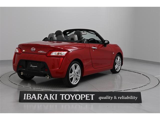 コペン ローブ　Ｓ　ダブルエアバック　ナビＴＶ　パワーウィンド　キーレス　ＡＡＣ　記録簿　ＡＷ　ＤＶＤ再生　エアバック　地デジＴＶ　Ｉ－ＳＴＯＰ　ミュージックプレイヤー接続可　ＬＥＤ　ＡＢＳ　スマ－トキー　パワーステ（8枚目）