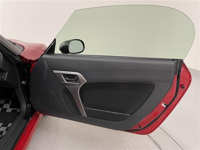 コペン ローブ　Ｓ　ダブルエアバック　ナビＴＶ　パワーウィンド　キーレス　ＡＡＣ　記録簿　ＡＷ　ＤＶＤ再生　エアバック　地デジＴＶ　Ｉ－ＳＴＯＰ　ミュージックプレイヤー接続可　ＬＥＤ　ＡＢＳ　スマ－トキー　パワーステ（29枚目）