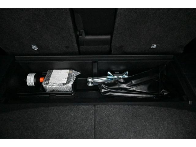 シエンタ ハイブリッド　ファンベースＧセーフティーエディション　プリクラッシュセーフティ　エアバッグ　ＬＥＤヘッドライト　両側自動ドア　ＡＣ１００Ｖ電源　クルーズコントロール　フルセグＴＶ　ＥＴＣ車載器　キーレスエントリー　ＤＶＤ　スマートキー　横滑り防止装置（37枚目）