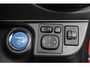■パワースイッチ、■ドアミラースイッチ、■手動光軸調整ダイヤル 装備。 電動でドアミラー鏡面の角度調整、格納/復帰ができます。