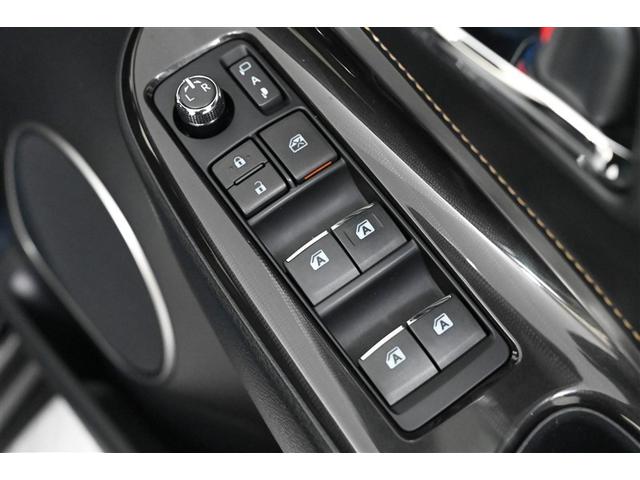 ハリアー プレミアム　カーテンエアバッグ　クルーズＣ　記録簿あり　Ｂカメラ　電動パワーシート　ＬＥＤライト　メモリナビ　横滑り防止機能　オートエアコン　Ａストップ　エアバッグ　ＡＷ　ＤＶＤ再生可　パワーウィンドウ　キーレス（35枚目）