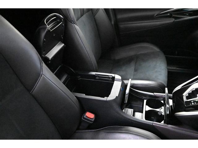 ハリアー プレミアム スタイルモーヴ オートエアコン スマートキー キーレス ドライブレコーダー 盗難防止システム ETC 4WD LEDヘッドライト ミュージックプレイヤー接続可 アイドリングストップ 寒冷地仕様 DVD再生 アルミ(32枚目)