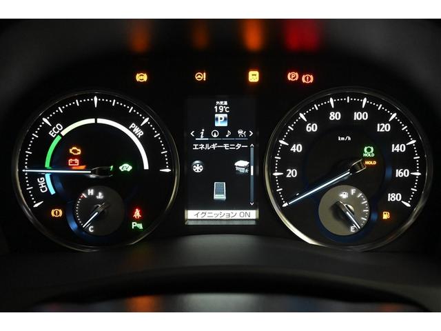 アルファードハイブリッド エグゼクティブラウンジ　サンル－フ　インテリジェントクリアランスソナー　地デジＴＶ　両側電動スライドドア　黒革シート　バックモニタ－　ＬＥＤライト　横滑り防止機能　４ｗｄ　３列シート　オートクルーズコントロール　Ｐシート（9枚目）