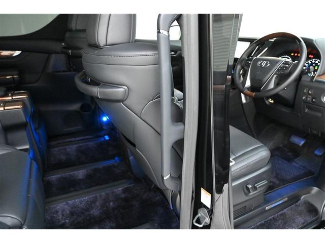 アルファードハイブリッド エグゼクティブラウンジ　サンル－フ　インテリジェントクリアランスソナー　地デジＴＶ　両側電動スライドドア　黒革シート　バックモニタ－　ＬＥＤライト　横滑り防止機能　４ｗｄ　３列シート　オートクルーズコントロール　Ｐシート（16枚目）