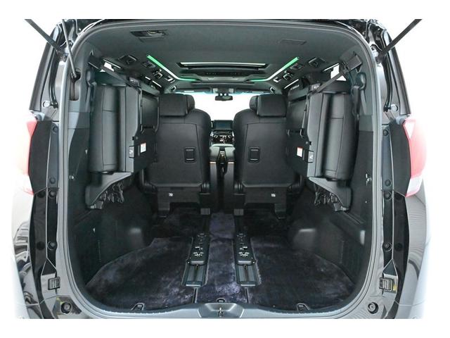 アルファードハイブリッド エグゼクティブラウンジ　サンル－フ　インテリジェントクリアランスソナー　地デジＴＶ　両側電動スライドドア　黒革シート　バックモニタ－　ＬＥＤライト　横滑り防止機能　４ｗｄ　３列シート　オートクルーズコントロール　Ｐシート（19枚目）