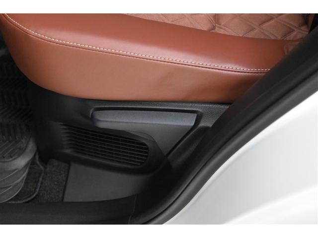 ハリアーハイブリッド プログレス　整備記録簿　Ｐシート　ＬＥＤ　ナビＴＶ　地デジ　パワーステアリング　ＥＴＣ車載器　オートエアコン　ＤＶＤ　ＡＢＳ　Ｂカメラ　パワーウィンドウ　エアバッグ　キーレス　ドラレコ　スマートキー　横滑防止装置（21枚目）