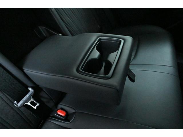 ハリアー Ｇ　衝突回避ブレーキ　ＡＵＸ接続　セキュリティーアラーム　ＡＡＣ　バックモニタ－　記録簿有　横滑防止装置　ＬＥＤランプ　スマキー　キーフリー　ＡＷ　ＥＴＣ車載器　ＰＳ　パワーウインドウ　パワ－シ－ト　ＴＶ（16枚目）