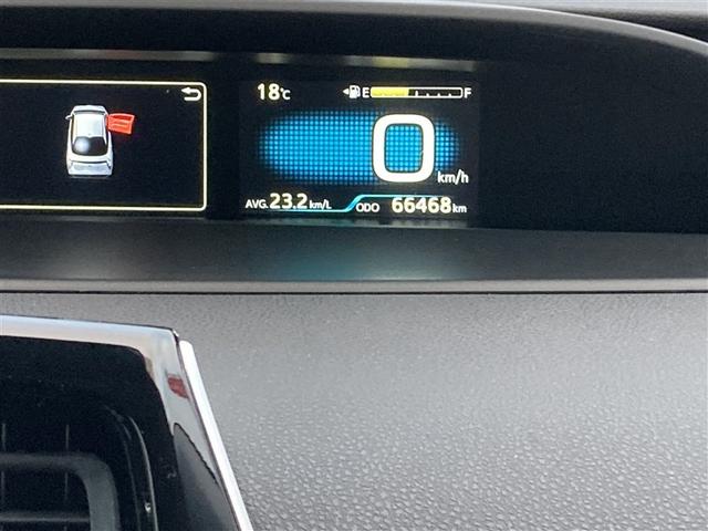 プリウス Ｓ　ＬＥＤヘット　盗難防止システム　スマキー　ＡＣ　ナビ＆ＴＶ　ドライブレコーダー　横滑り防止システム　バックガイドモニター　ＥＴＣ車載器　アルミホイール　運転席パワーウィンドウ　整備点検記録簿　ＡＢＳ（6枚目）