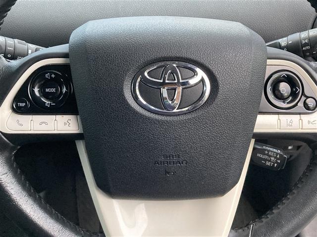 プリウス Ｓ　ＬＥＤヘット　盗難防止システム　スマキー　ＡＣ　ナビ＆ＴＶ　ドライブレコーダー　横滑り防止システム　バックガイドモニター　ＥＴＣ車載器　アルミホイール　運転席パワーウィンドウ　整備点検記録簿　ＡＢＳ（12枚目）