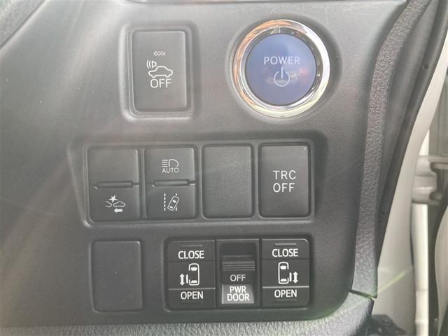 ノア ハイブリッドＳｉ　ＡＢＳ　横滑り防止機能　エアバッグ　バックモニター　オートクルーズコントロール　盗難防止システム　記録簿有　ナビＴＶ　ＬＥＤライト　３列シート　メモリーナビ　ＥＴＣ　スマートキ－　キーレス　ＡＷ（14枚目）