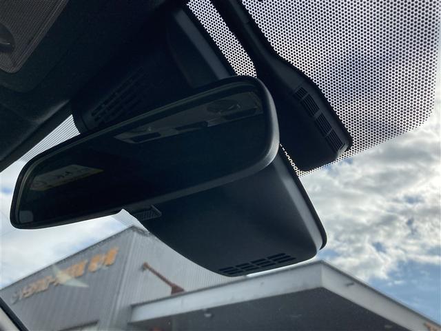 ノア ハイブリッドＳｉ　ＡＢＳ　横滑り防止機能　エアバッグ　バックモニター　オートクルーズコントロール　盗難防止システム　記録簿有　ナビＴＶ　ＬＥＤライト　３列シート　メモリーナビ　ＥＴＣ　スマートキ－　キーレス　ＡＷ（16枚目）