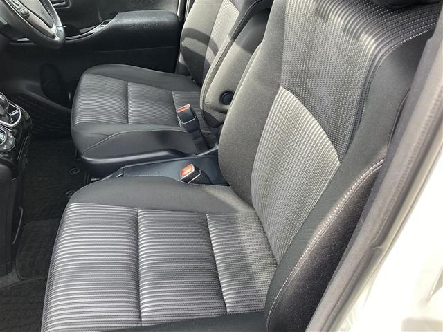 ノア ハイブリッドＳｉ　ＡＢＳ　横滑り防止機能　エアバッグ　バックモニター　オートクルーズコントロール　盗難防止システム　記録簿有　ナビＴＶ　ＬＥＤライト　３列シート　メモリーナビ　ＥＴＣ　スマートキ－　キーレス　ＡＷ（18枚目）