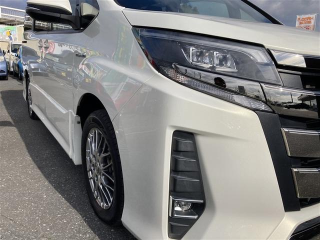 ノア ハイブリッドＳｉ　ＡＢＳ　横滑り防止機能　エアバッグ　バックモニター　オートクルーズコントロール　盗難防止システム　記録簿有　ナビＴＶ　ＬＥＤライト　３列シート　メモリーナビ　ＥＴＣ　スマートキ－　キーレス　ＡＷ（32枚目）