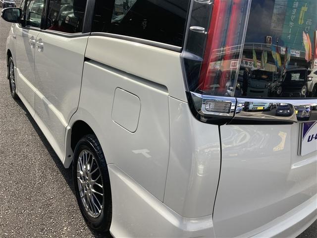 ノア ハイブリッドＳｉ　ＡＢＳ　横滑り防止機能　エアバッグ　バックモニター　オートクルーズコントロール　盗難防止システム　記録簿有　ナビＴＶ　ＬＥＤライト　３列シート　メモリーナビ　ＥＴＣ　スマートキ－　キーレス　ＡＷ（34枚目）