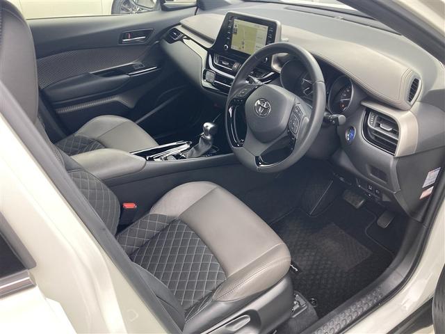 Ｃ－ＨＲ Ｇ　イモビライザー　スマートキ－　点検記録簿　リヤカメラ　横滑り防止　ドライブレコーダー　ナビ＆ＴＶ　ＬＥＤヘッドライト　オートエアコン　パワーウインドウ　クルコン　地デジ　エアバッグ　アルミホイール（4枚目）