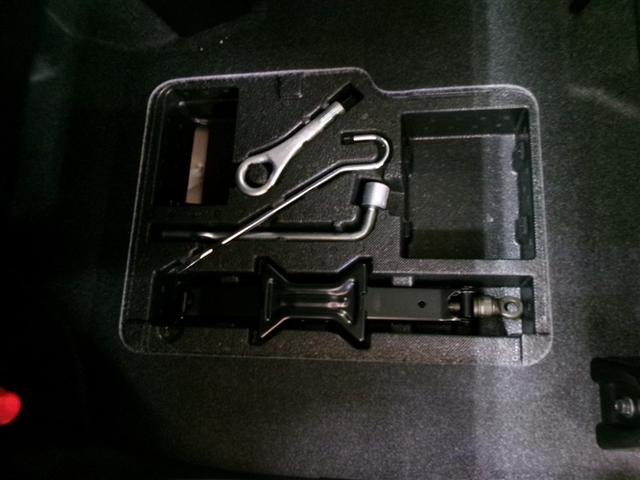 ルーミー カスタムＧ－Ｔ　フルセグ　メモリーナビ　ＤＶＤ再生　ミュージックプレイヤー接続可　バックカメラ　衝突被害軽減システム　ＥＴＣ　ドラレコ　両側電動スライド　ＬＥＤヘッドランプ　フルエアロ　記録簿　アイドリングストップ（32枚目）