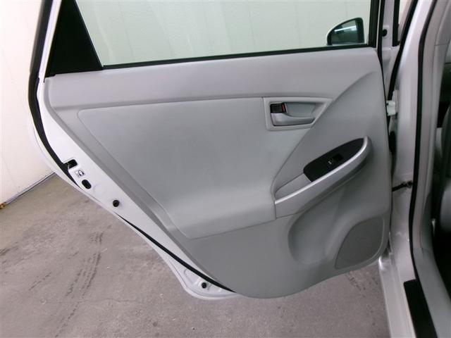 プリウス Ｓ　ワンセグ　メモリーナビ　ミュージックプレイヤー接続可　バックカメラ　ＥＴＣ　ＨＩＤヘッドライト　記録簿　アイドリングストップ（13枚目）