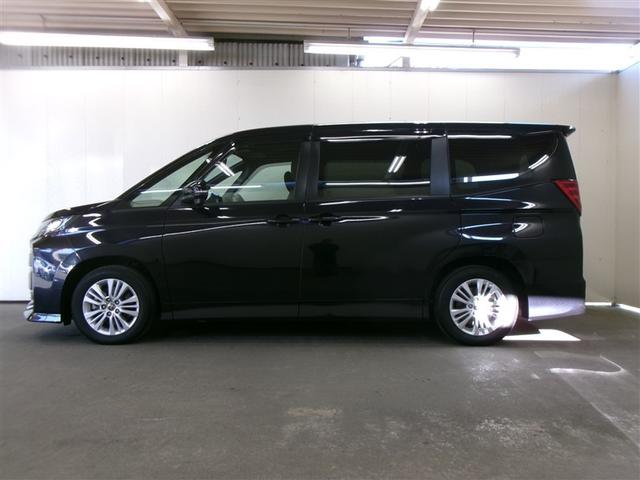 ノア Ｓ－Ｇ　フルセグ　メモリーナビ　ＤＶＤ再生　ミュージックプレイヤー接続可　バックカメラ　衝突被害軽減システム　ＥＴＣ　ドラレコ　電動スライドドア　ＬＥＤヘッドランプ　ウオークスルー　乗車定員８人　３列シート（3枚目）