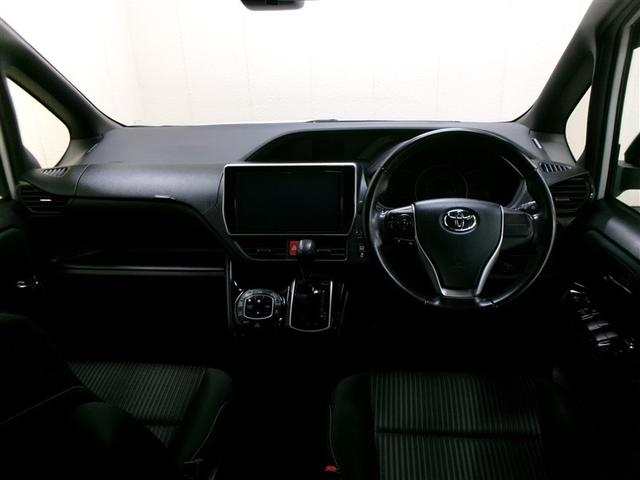 ノア Ｓｉ　フルセグ　メモリーナビ　ＤＶＤ再生　ミュージックプレイヤー接続可　バックカメラ　衝突被害軽減システム　ＥＴＣ　ドラレコ　電動スライドドア　ＬＥＤヘッドランプ　ウオークスルー　乗車定員７人　３列シート（5枚目）