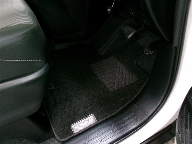 ノア Ｓｉ　フルセグ　メモリーナビ　ＤＶＤ再生　ミュージックプレイヤー接続可　バックカメラ　衝突被害軽減システム　ＥＴＣ　ドラレコ　電動スライドドア　ＬＥＤヘッドランプ　ウオークスルー　乗車定員７人　３列シート（7枚目）