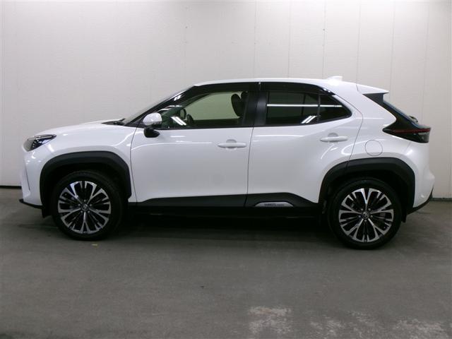 ヤリスクロス ハイブリッドＺ　フルセグ　メモリーナビ　ミュージックプレイヤー接続可　バックカメラ　衝突被害軽減システム　ＥＴＣ　ドラレコ　ＬＥＤヘッドランプ　記録簿　アイドリングストップ（3枚目）