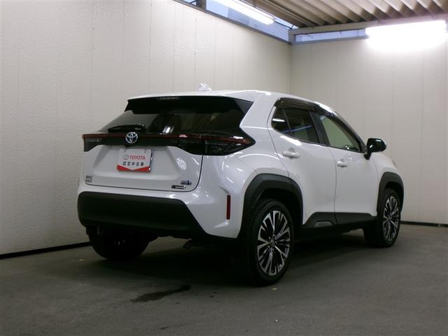 ヤリスクロス ハイブリッドＺ　フルセグ　メモリーナビ　ミュージックプレイヤー接続可　バックカメラ　衝突被害軽減システム　ＥＴＣ　ドラレコ　ＬＥＤヘッドランプ　記録簿　アイドリングストップ（4枚目）