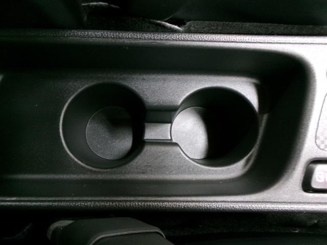 ヤリスクロス ハイブリッドＺ　フルセグ　メモリーナビ　ミュージックプレイヤー接続可　バックカメラ　衝突被害軽減システム　ＥＴＣ　ドラレコ　ＬＥＤヘッドランプ　記録簿　アイドリングストップ（27枚目）