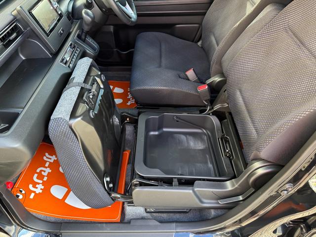 ワゴンR ハイブリッドFZ 社外SDナビ・ワンセグTV・CD・DVD ステアリングリモコン デュアルセンサーブレーキサポート ヘッドアップディスプレイ シートヒーター LEDヘッドライト オートライト オートハイビーム ABS(19枚目)