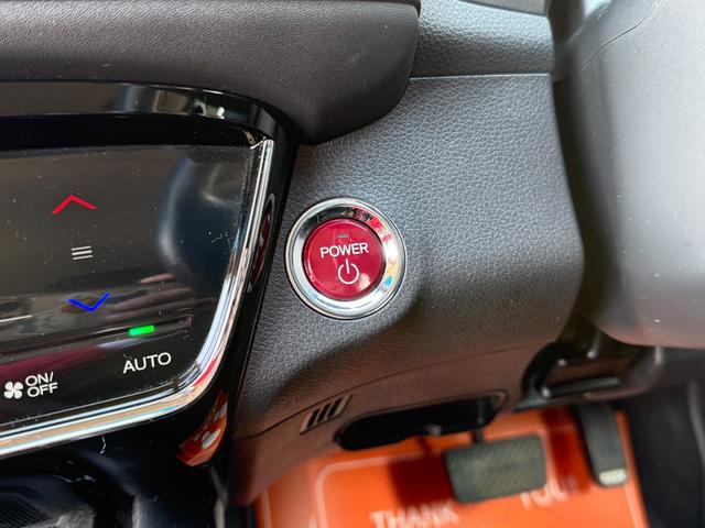 ヴェゼル ハイブリッドＸ　純正ＳＤナビ　バックカメラ　ステアリングリモコン　クルーズコントロール　パドルシフト　電動パーキングブレーキ　ＥＴＣ　シティブレーキアクティブシステム　ＬＥＤヘッドライト　オートライト（27枚目）