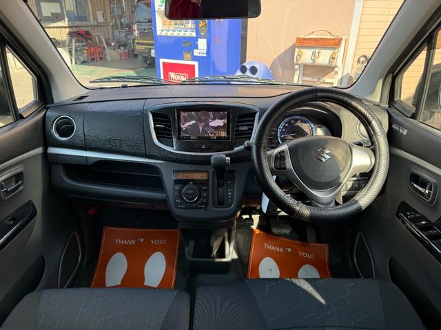 ワゴンRスティングレー 社外SDナビ・フルセグTV・DVD・MSV・Bluetooth ディスチャージ オートライト 運転席シートヒーター ウインカーミラー フォグランプ アイドリングストップ 6スピーカー 純正アルミ(21枚目)