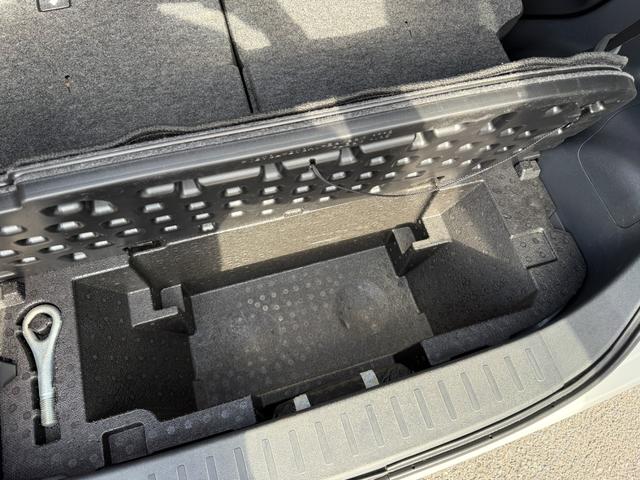 ムーヴ カスタム　Ｘ　ＳＡ　社外ポータブルナビ・ワンセグＴＶ　ＬＥＤヘッドライト　オートライト　ウインカーミラー　ベンチシート　エコアイドル　ドライブレコーダー　純正１４インチアルミホイール　純正エアロ　パーキングセンサー（40枚目）