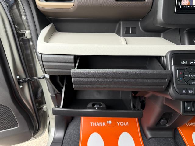 スペーシア ハイブリッドＧ　社外ＳＤナビ・ワンセグＴＶ・ＣＤ・ＤＶＤ　バックカメラ　ステアリングリモコン　両側パワースライドドア　前席シートヒーター　ＥＴＣ　デュアルセンサーブレーキサポート　ＬＥＤヘッドライト　オートライト（29枚目）