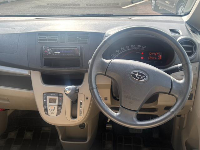 ステラ Ｌリミテッド　４ＷＤ　ＣＤチューナー　ワンオーナー　スマートキー　純正アルミ（6枚目）