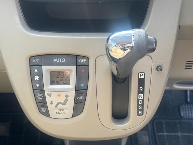 ステラ Ｌリミテッド　４ＷＤ　ＣＤチューナー　ワンオーナー　スマートキー　純正アルミ（7枚目）