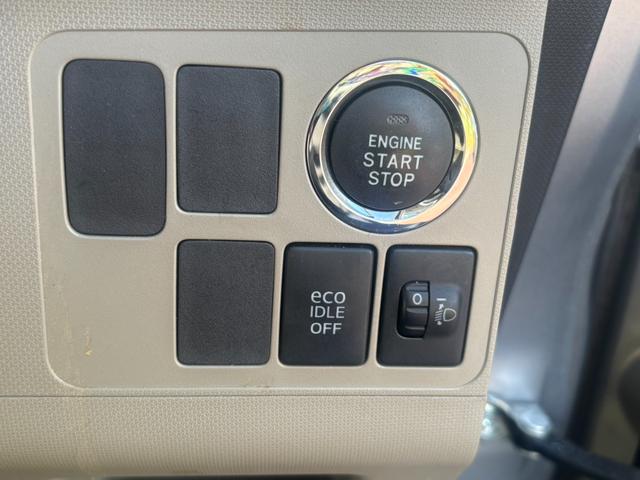 ステラ Ｌリミテッド　４ＷＤ　ＣＤチューナー　ワンオーナー　スマートキー　純正アルミ（8枚目）