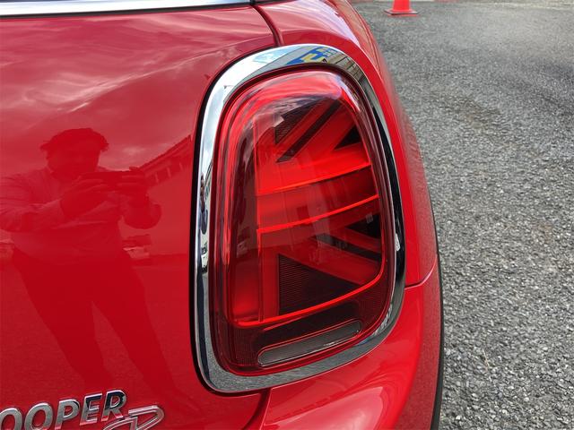 ＭＩＮＩ クーパーＳＤ　純正ナビ　バックカメラ　ＥＴＣ　１７インチアルミホイール　ＬＥＤヘッドライト　スマートキー　ワンオーナー　フォグランプ　衝突軽減ブレーキ（18枚目）