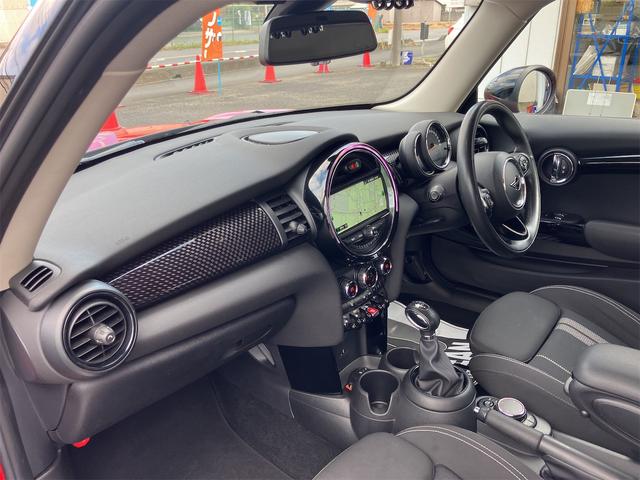 ＭＩＮＩ クーパーＳＤ　純正ナビ　バックカメラ　ＥＴＣ　１７インチアルミホイール　ＬＥＤヘッドライト　スマートキー　ワンオーナー　フォグランプ　衝突軽減ブレーキ（46枚目）