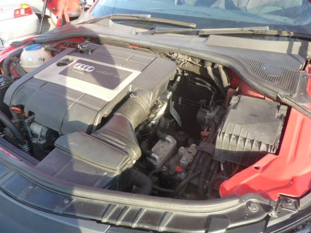 ＴＴクーペ ２．０ＴＦＳＩ　レッドが似合う大人の方々へ（8枚目）