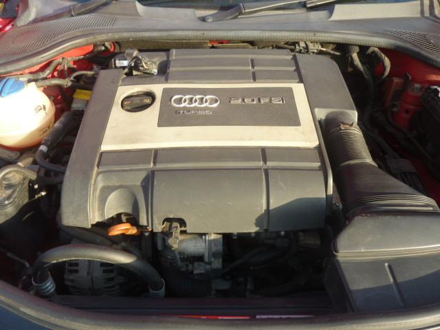 ＴＴクーペ ２．０ＴＦＳＩ　レッドが似合う大人の方々へ（9枚目）