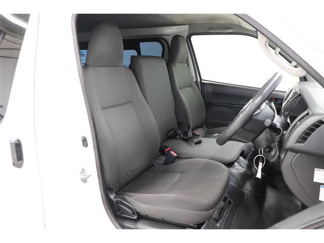 ハイエースバン ロングDX 4WD キーレスエントリー ETC バックカメラ ワンセグ メモリーナビ 盗難防止システム 横滑り防止装置 ミュージックプレイヤー接続可 衝突防止システム エアバッグ エアコン パワーステアリング(15枚目)