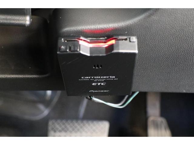 フリード＋ Ｇ　４ＷＤ　メモリーナビ　ＥＴＣ　バックカメラ　両側電動スライドドア　アルミホイール　フルセグ　ＤＶＤ再生　衝突防止システム　スマートキー　盗難防止システム　横滑り防止装置　ミュージックプレイヤー接続可（8枚目）