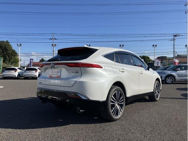 ハリアーPHEV Z 4WD メモリーナビ ETC バックカメラ 革シート アルミホイール フルセグ オートクルーズコントロール 100V電源 衝突防止システム LEDヘッドランプ スマートキー パワーシート ワンオーナー(3枚目)