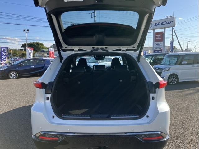 ハリアーPHEV Z 4WD メモリーナビ ETC バックカメラ 革シート アルミホイール フルセグ オートクルーズコントロール 100V電源 衝突防止システム LEDヘッドランプ スマートキー パワーシート ワンオーナー(5枚目)