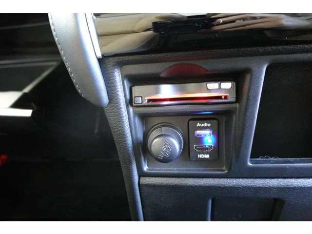 デリカD:5 P オリジナル10.1型ナビ 後席モニター(18枚目)