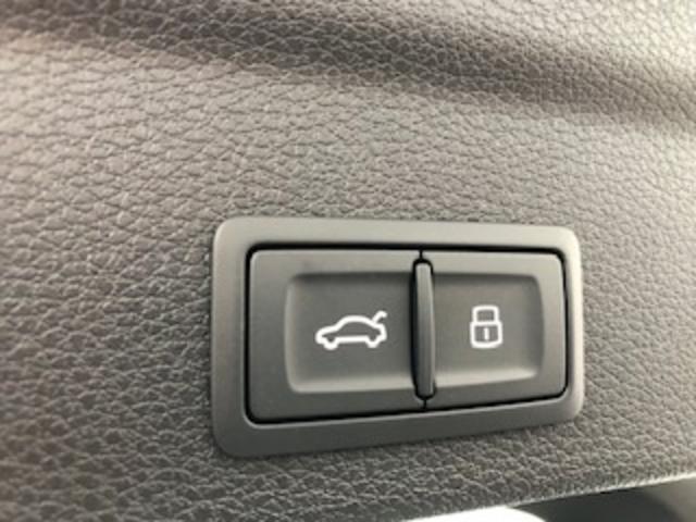 Ｑ３スポーツバック ３５ＴＦＳＩ　Ｓライン　パーシャルレザー／コンビニエンス＆アシスタンスＰＫ／プラスＰＫ／スマートフォンインターフェイス／ＡｐｐｌｅＣａｒＰｌａｙシートヒーター／スマホ充電／アダプティブクルコン／バーチャルコックピット／禁煙（16枚目）