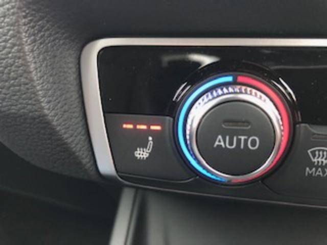 Ｑ３スポーツバック ３５ＴＦＳＩ　Ｓライン　パーシャルレザー／コンビニエンス＆アシスタンスＰＫ／プラスＰＫ／スマートフォンインターフェイス／ＡｐｐｌｅＣａｒＰｌａｙシートヒーター／スマホ充電／アダプティブクルコン／バーチャルコックピット／禁煙（27枚目）